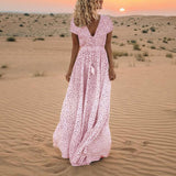 Vestido boêmio de bolinhas para praia e férias